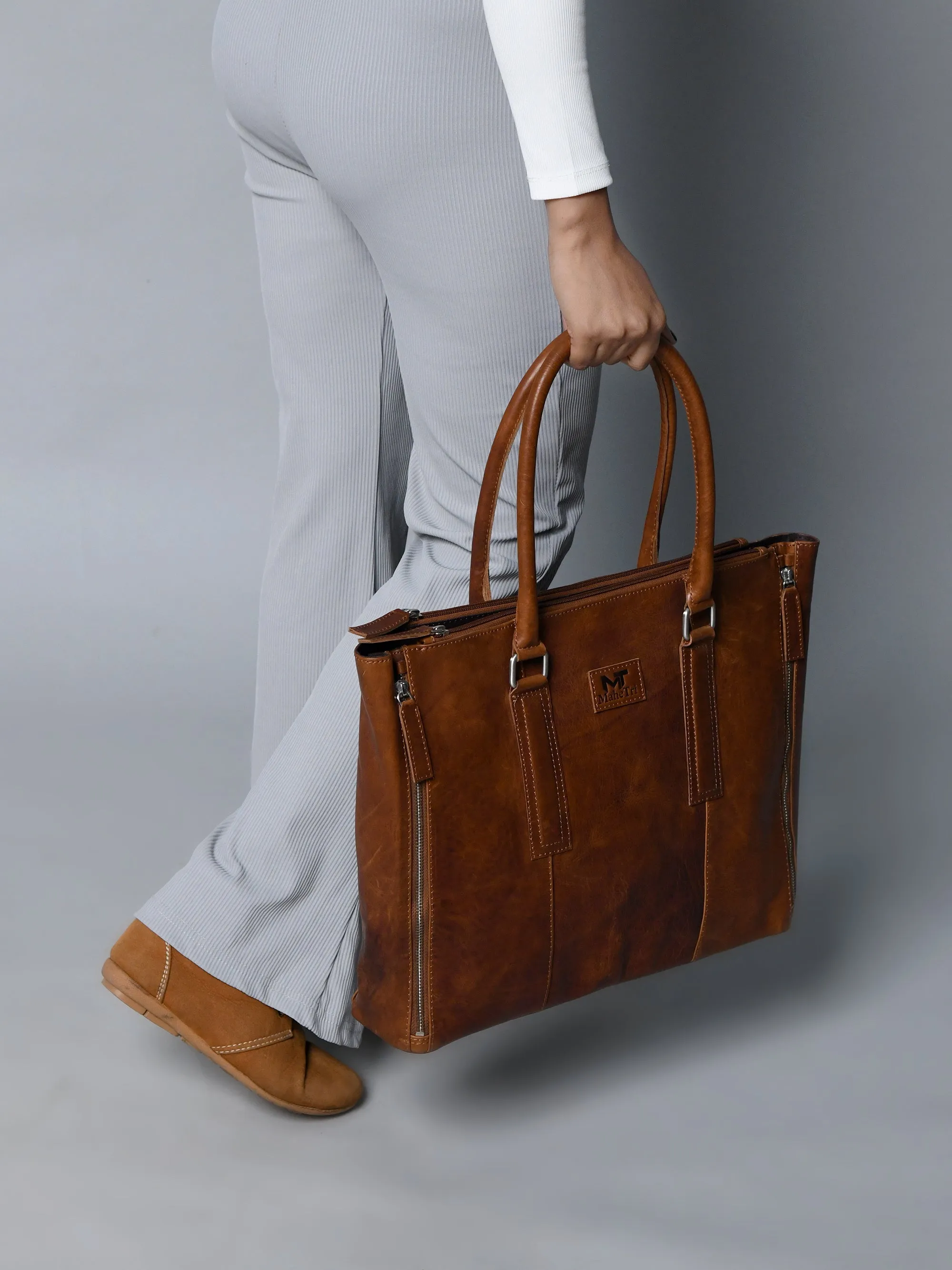 Classy Business Hour Tote