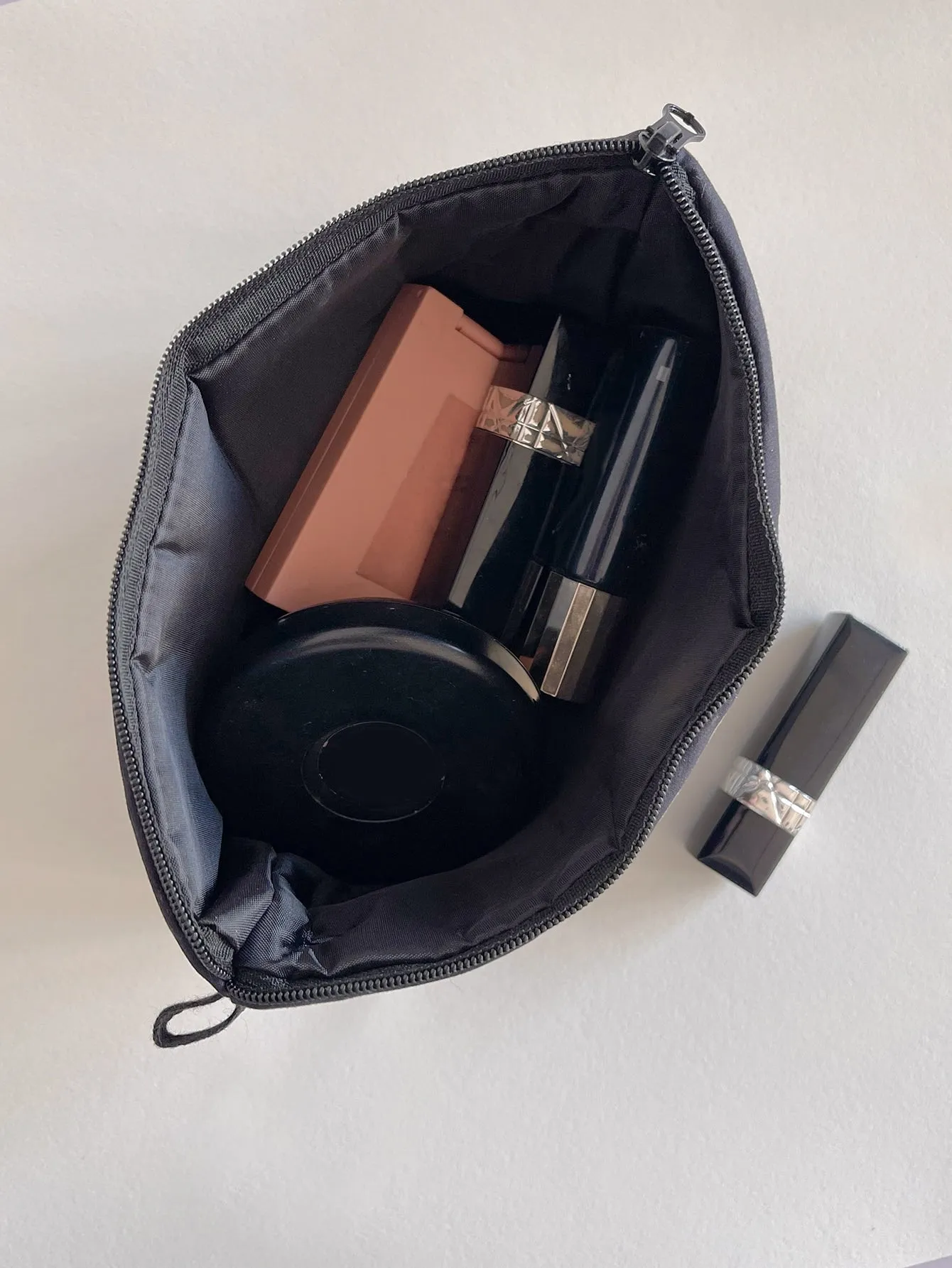 Go Out And Get It Lips Cosmetic Bag Makeup Bag Cosmetic Organizer Toiletries Bag