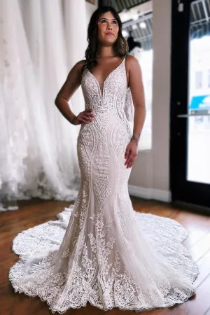 Luxurious Mermaid V Neck Ivory Lace Wedding Dresses VK23112404