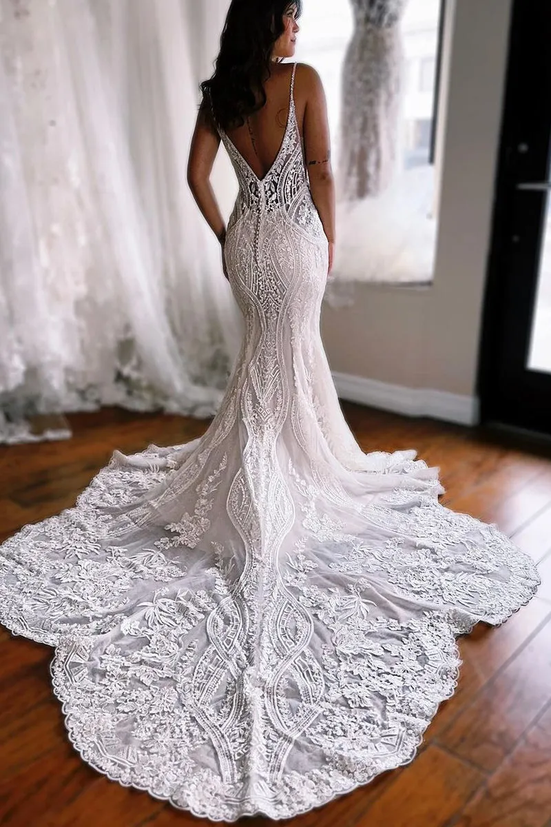 Luxurious Mermaid V Neck Ivory Lace Wedding Dresses VK23112404