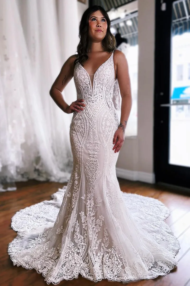 Luxurious Mermaid V Neck Ivory Lace Wedding Dresses VK23112404